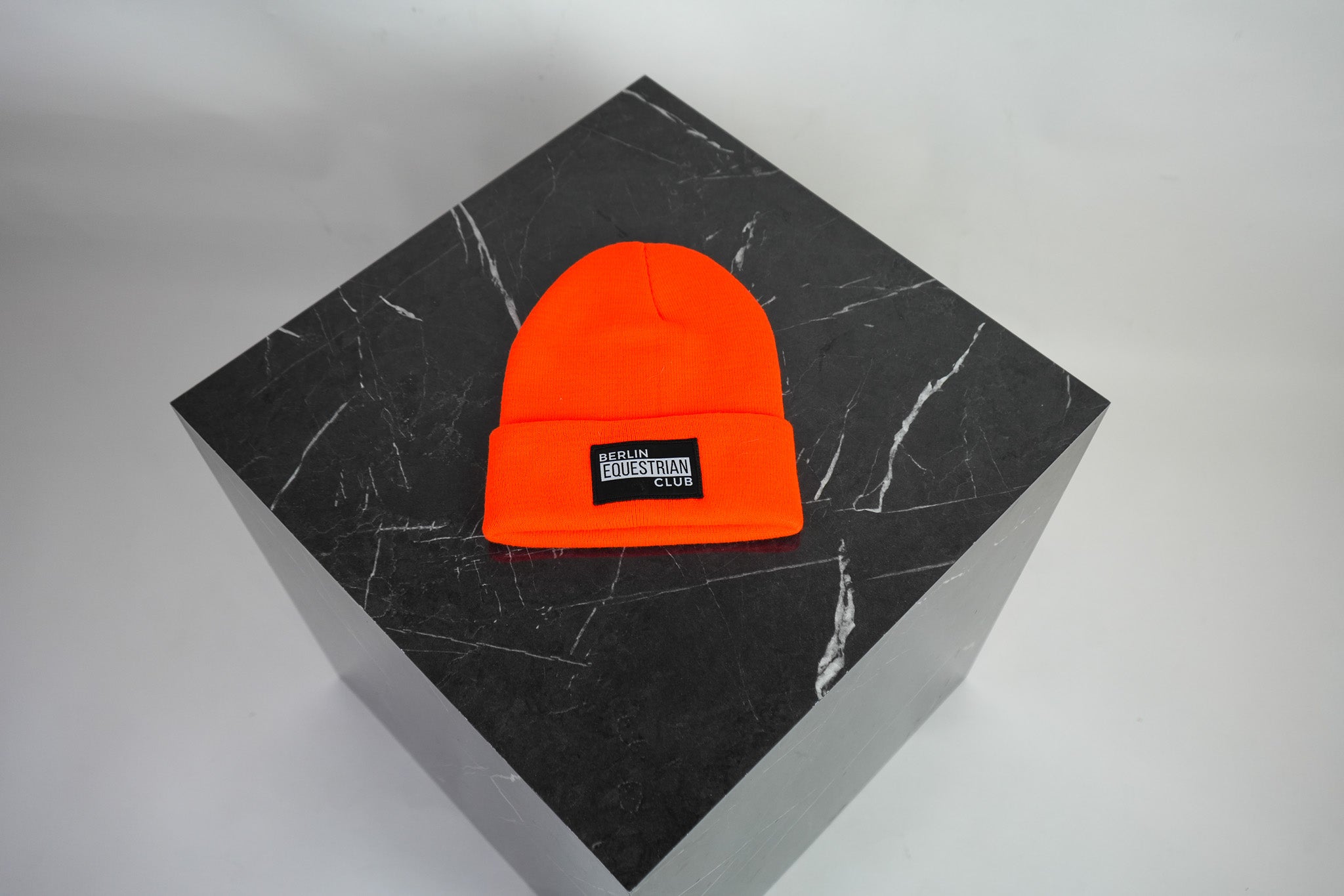 Beanie "BEC" blazing orange